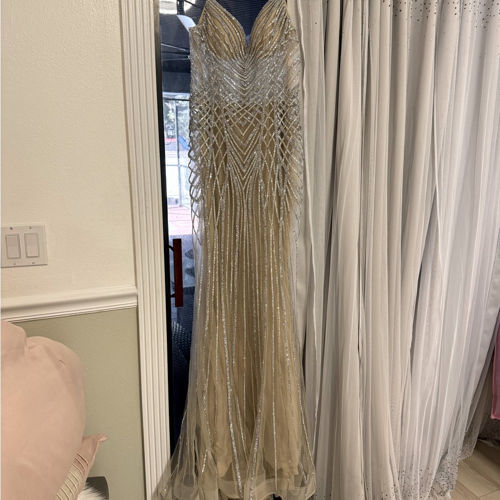 I wear just once at my daughters quinceañera
